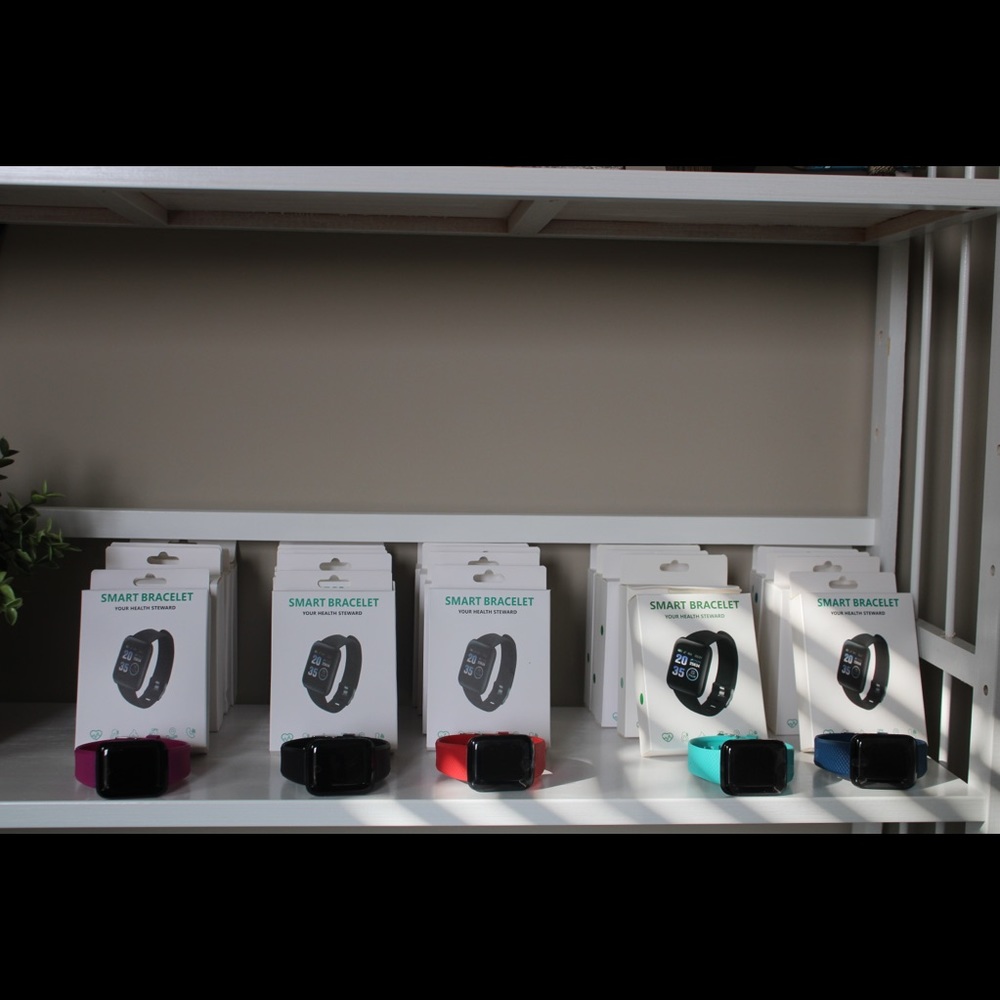Smart Watch/ FitBit - Picture 2 of 8